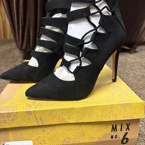 Mix no 6 black lace up heels. Brand new.
